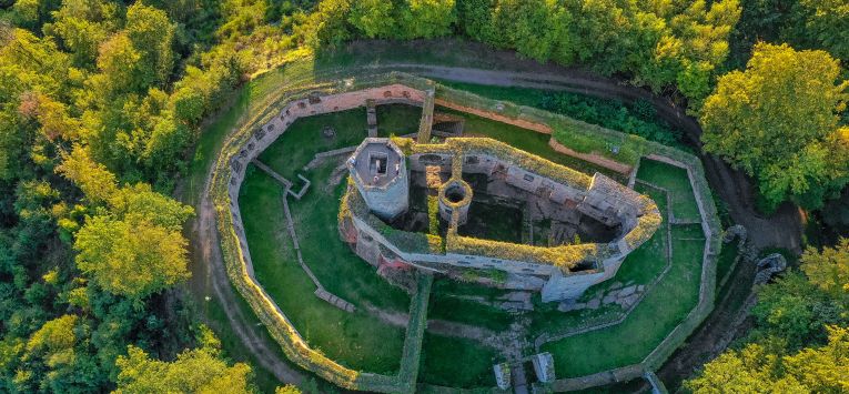 Burg Gräfenstein Umrisse .jpg